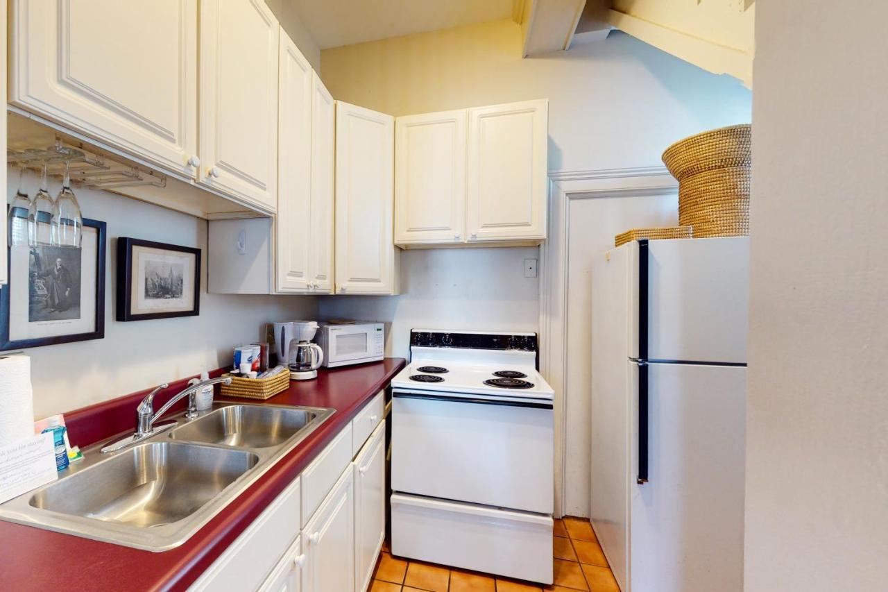 4 Bee St Villa Charleston Bagian luar foto
