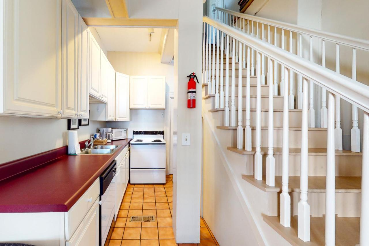 4 Bee St Villa Charleston Bagian luar foto